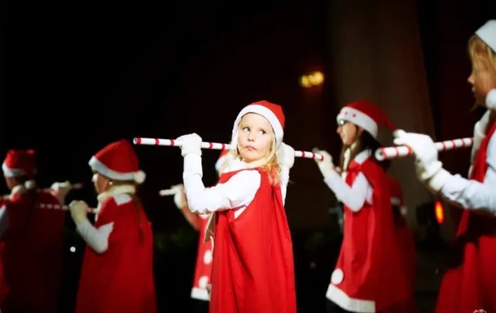 Weihnachtstanz – Europa-Show-Tanzgarde