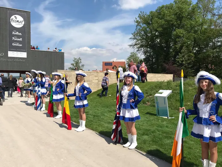 Spalier Gartenschau – Europa-Show-Tanzgarde